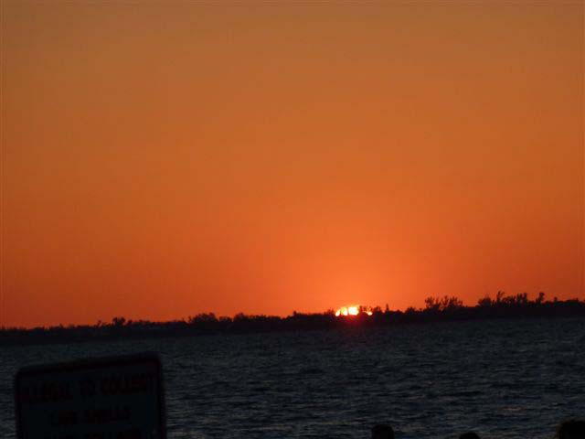 SunsetFtMyersBeach600.jpg 640x480